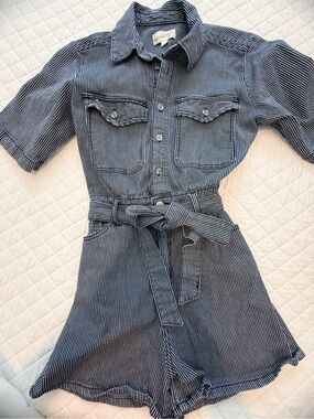 Universal Thread Navy and White Striped Top